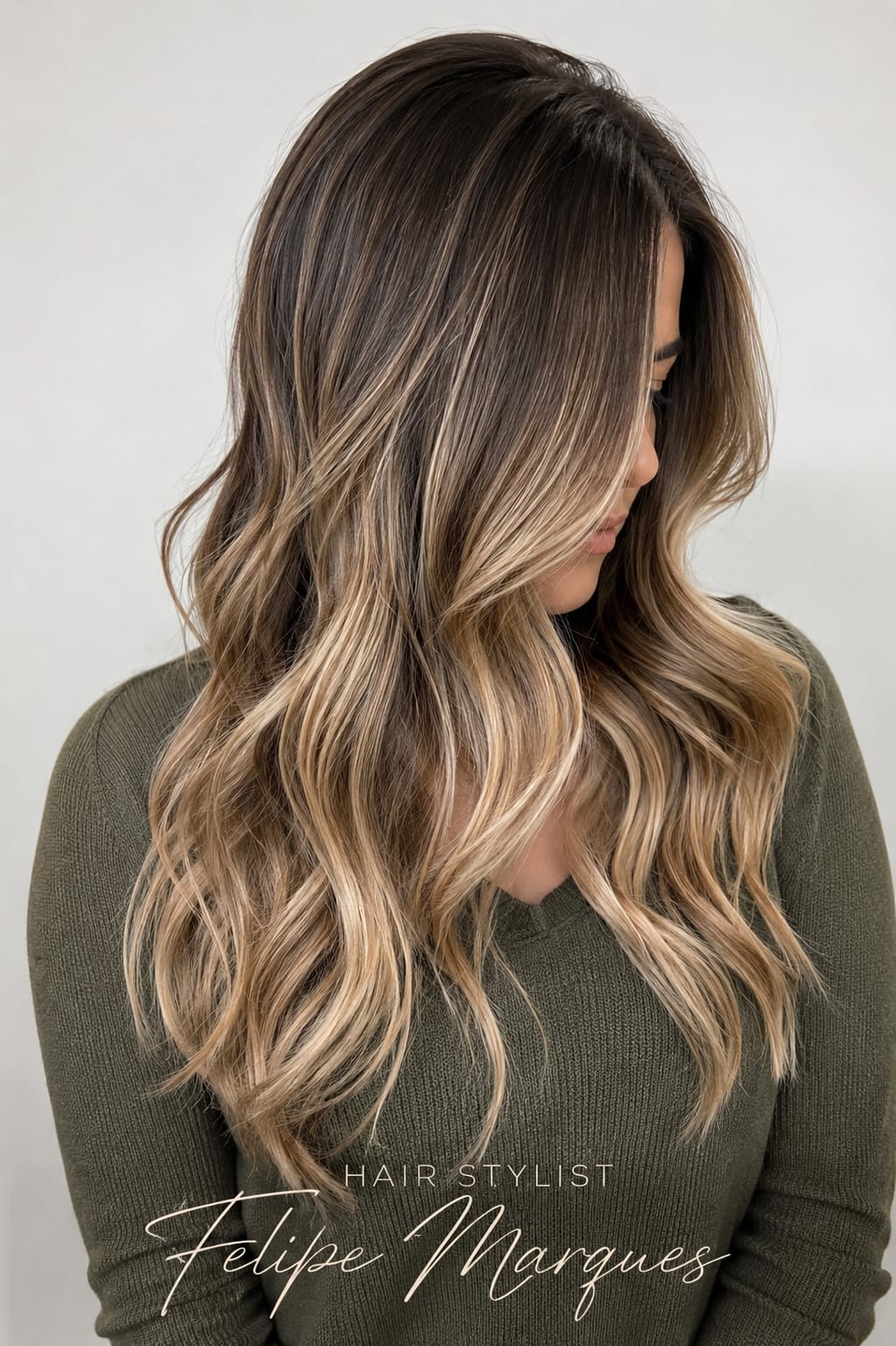 Balayage caramelo em ondas longas